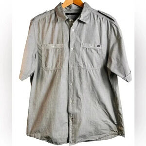 Sean John Shirt X-Large Gray Pinstripe Short Sleeve Button  Up. Shoulder Details